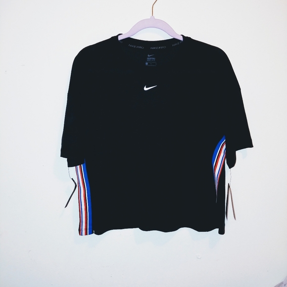 Nike Tops - Nike Pro shirt